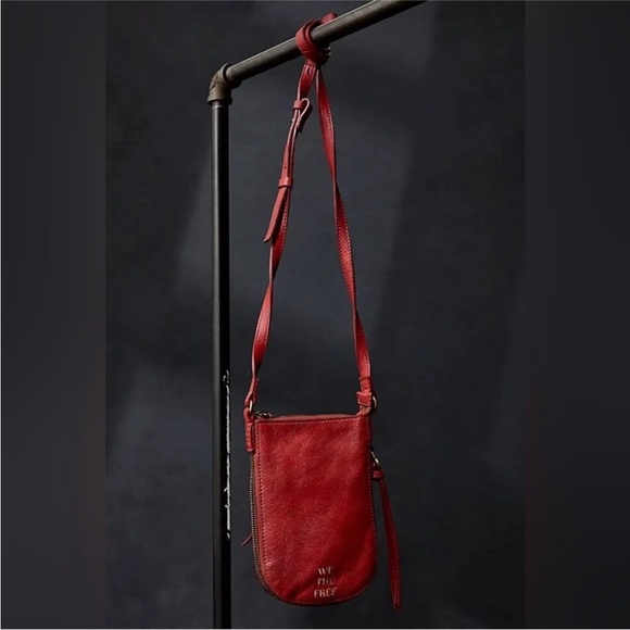 Free People Handbags - Free People We The Free Wyatt Crossbody